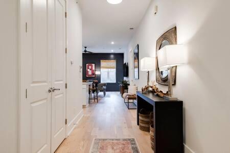 The Blair - Elevator Condo Walking To Vandy And Belmont ناشفيل المظهر الخارجي الصورة